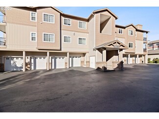 11855 NW Stone Mountain Ln Unit 202, Portland, OR 97229