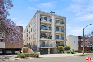 1842 Greenfield Ave Unit 301, Los Angeles, CA 90025