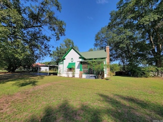416 N Azalea, Lockesburg, AR 71846