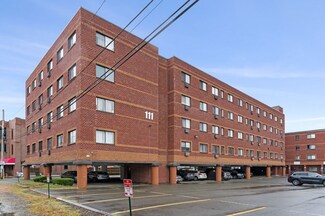 111 Foster St Unit 205, Peabody, MA 01960