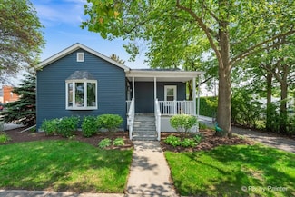 111 W North St, Plano, IL 60545