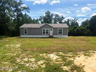 2729 Carriage Dr, Marianna, FL 32446