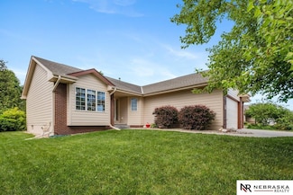 21327 Blackstone Cir, Gretna, NE 68028