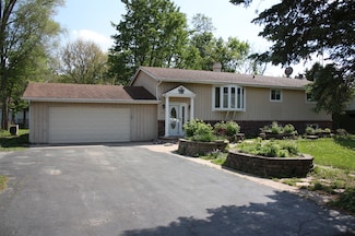 345 Souwanas Trail, Algonquin, IL 60102