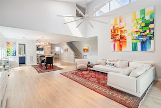 2433 Wentworth St, Houston, TX 77004