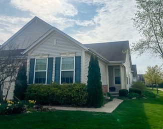 2836 Hillcrest Cir, Naperville, IL 60564