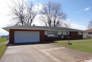 574 E 2nd Ave, Woodhull, IL 61490