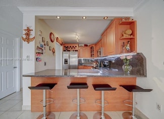 6950 W 6th Ave Unit 416, Hialeah, FL 33014