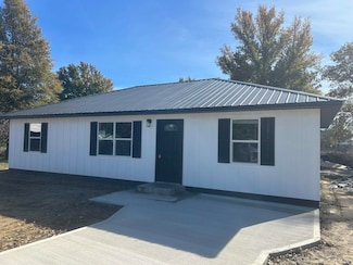 100 NW Randolph St, Hoxie, AR 72433