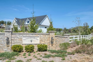 229 Vineyard Ridge Dr Unit 45, Peninsula Township, MI 49686