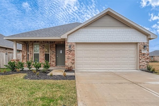 23 Greenbriar Loop, Angleton, TX 77515