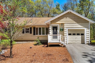 702 Lowell St, Carlisle, MA 01741