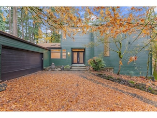 1176 Troon Rd, Lake Oswego, OR 97034