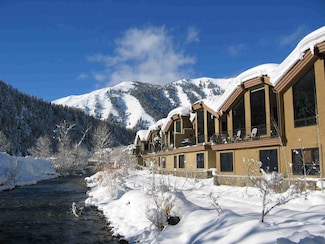 221 Picabo St Unit H (5-B), Ketchum, ID 83340