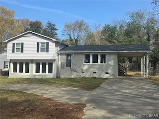7419 Dehardit Ave, Gloucester Point, VA 23062