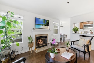 673 Royston Ln Unit 233, Hayward, CA 94544