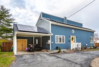 2467 County St, Somerset, MA 02726