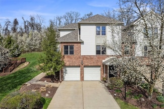 121 Fairway Landings Dr, Canonsburg, PA 15317
