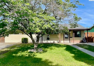 2402 Dover St, Richland, WA 99352