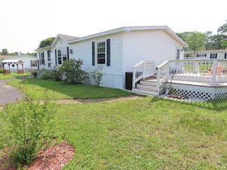 7 Adams St, Epsom, NH 03234