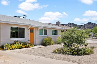 912 E Orchid Ln, Phoenix, AZ 85020