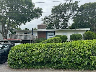 116 Shore Dr, Sound Beach, NY 11789