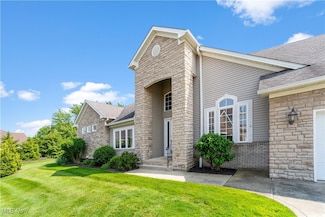 385 W Inverness Dr, Cleveland, OH 44143