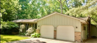 7362 30th St SE, Ada, MI 49301