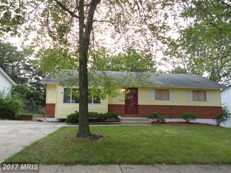 5617 Dundalk Dr, Oxon Hill, MD 20745