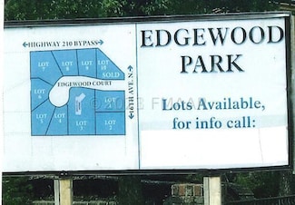 1490 Edgewood Ct, Wahpeton, ND 58075