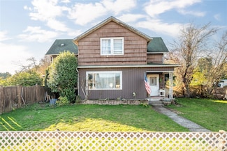 411 4th Ave SW, Castle Rock, WA 98611