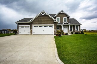 19975 Emerald Chase Ln, Goshen, IN 46528