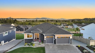 5423 Lonicera Dr, Blaine, WA 98230