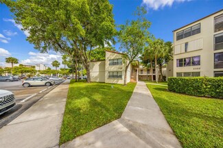 2300 S Cypress Bend Dr Unit 203, Pompano Beach, FL 33069