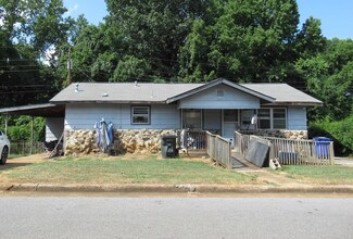 1014 W Irvine Ave, Florence, AL 35630