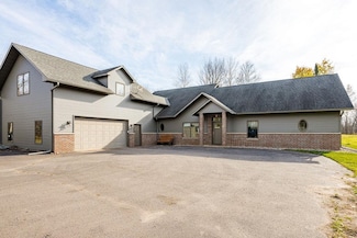 6048 Lakewood Rd, Duluth, MN 55804