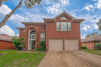 211 Rolling Plains Dr, Sugar Land, TX 77479