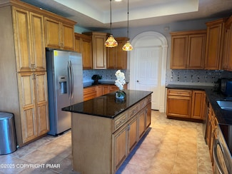 369 Bossardsville Rd, Stroudsburg, PA 18360