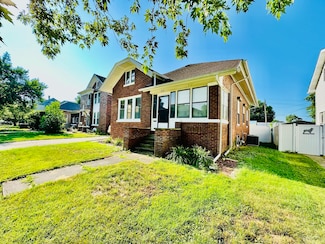 215 W Washington St, Streator, IL 61364