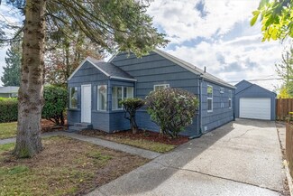 3039 Hemlock St, Longview, WA 98632