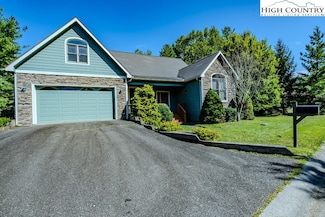 116 Mallard Ct, Banner Elk, NC 28604