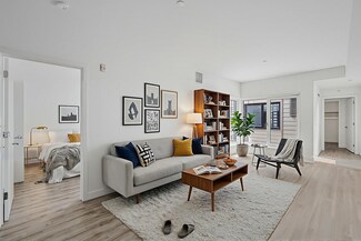 179 Academy St Unit 104, Jersey City, NJ 07306