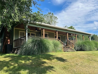 26 Mills Cross Rd, Staatsburg, NY 12580