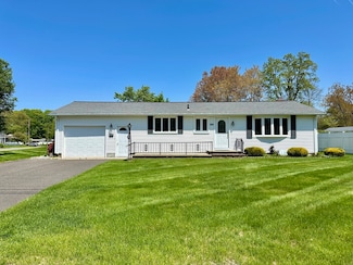 89 Napoleon Ave, Ludlow, MA 01056