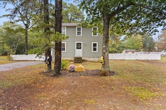 42 Stockade Path, Plymouth, MA 02360