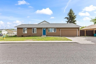 6406 Terry Ave, Yakima, WA 98908