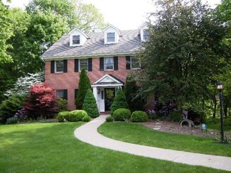 202 Scarborough Dr, Cheswick, PA 15024