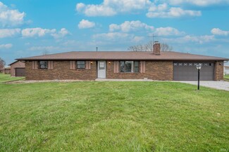 2004 Great Pumpkin Ln, Kokomo, IN 46902