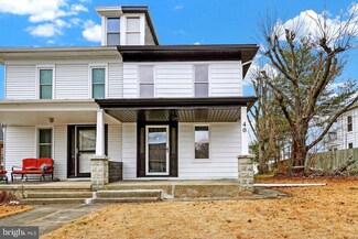 40 S 4th St, Mount Wolf, PA 17347