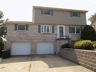 431 Highland Dr, Elizabeth, PA 15037